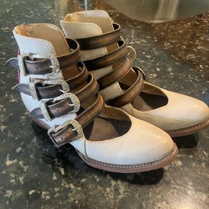FREEBIRD Scarlett booties Size 7